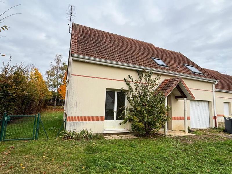 Maison - 88 m² - 4 pièces