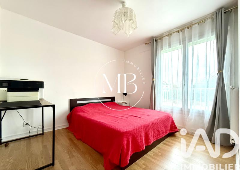 Maison - 95 m² - 5 pièces