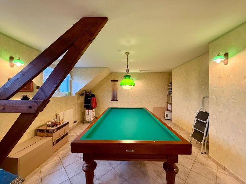 Maison - 181 m² - 7 pièces