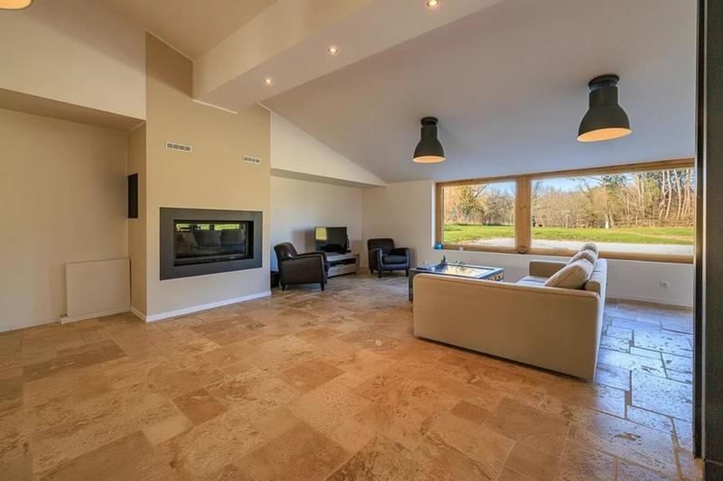 Corps de ferme - 302 m² - 8 pièces