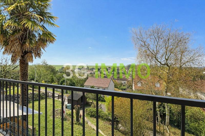 Maison traditionnelle - 172 m² - 7 pièces