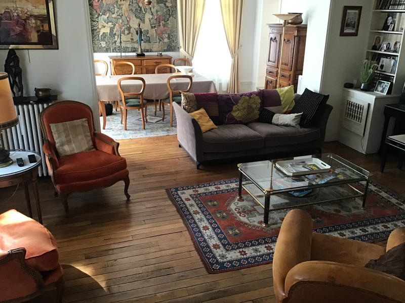 Maison - 222 m² - 8 pièces