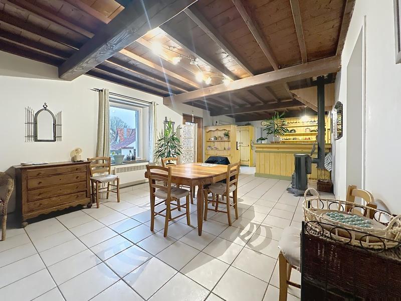 Maison - 143 m² - 7 pièces