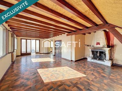 Appartement - 141 m² - 7 pièces