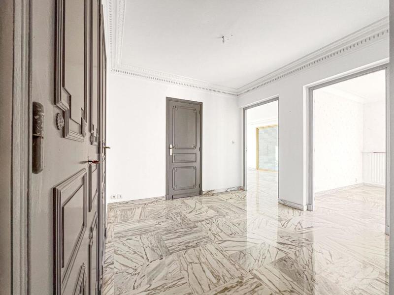 Appartement - 96 m² - 4 pièces