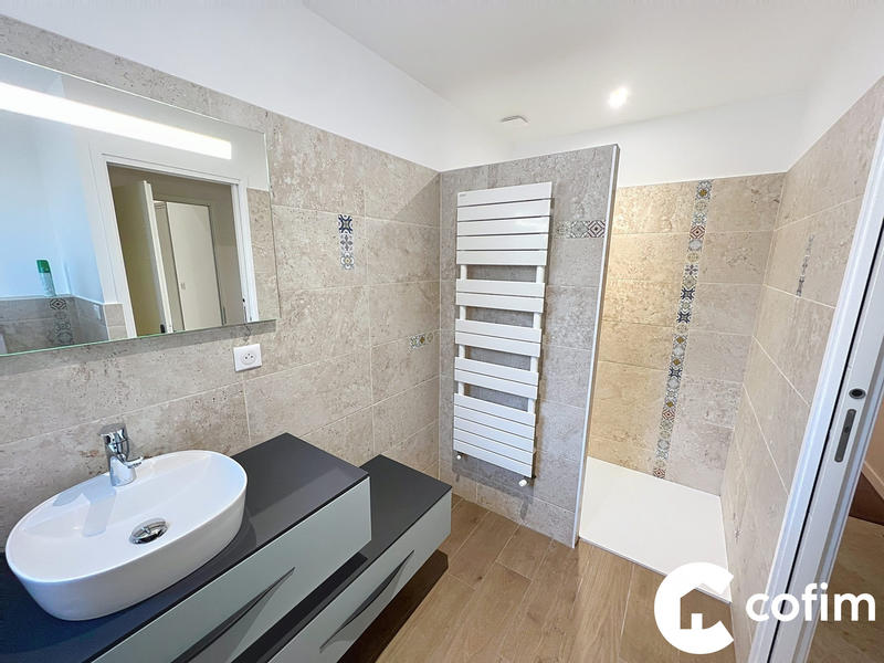 Maison - 190 m² - 7 pièces