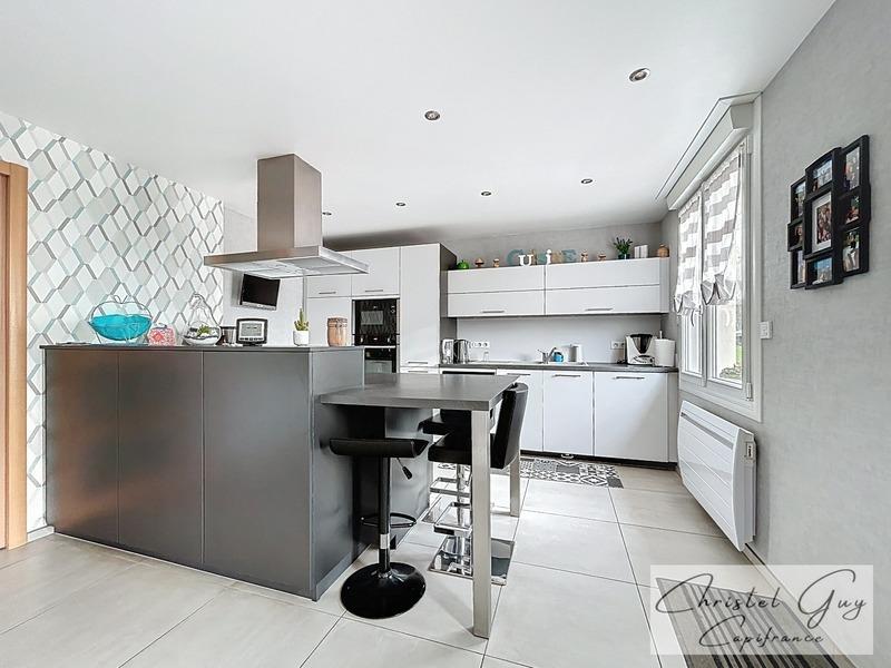 Maison - 94 m² - 4 pièces