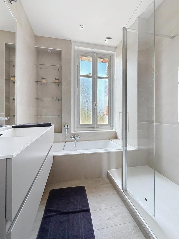 Bureau - 160 m² - 4 pièces