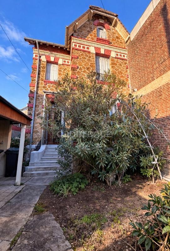 Maison - 100 m² - 6 pièces