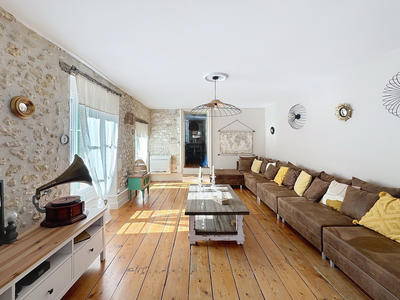 Maison de village - 280 m² - 10 pièces