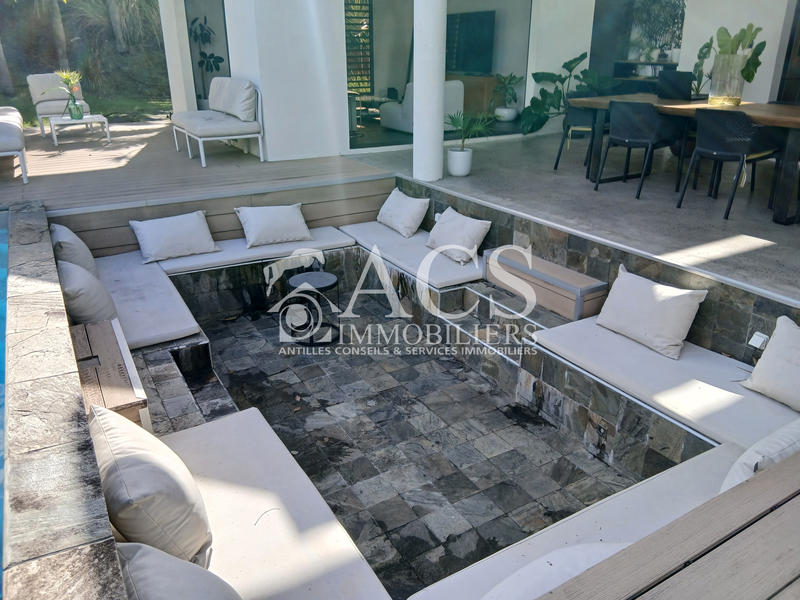 Maison - 125 m² - 4 pièces