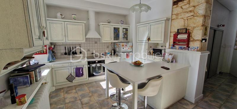 Maison de ville - 211 m² - 9 pièces