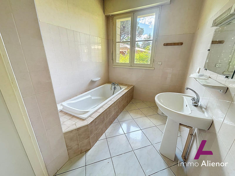 Maison - 139 m² - 5 pièces