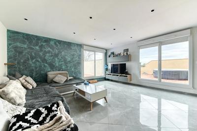 Appartement - 102 m² - 4 pièces