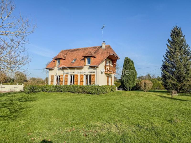 Maison - 96 m² - 4 pièces