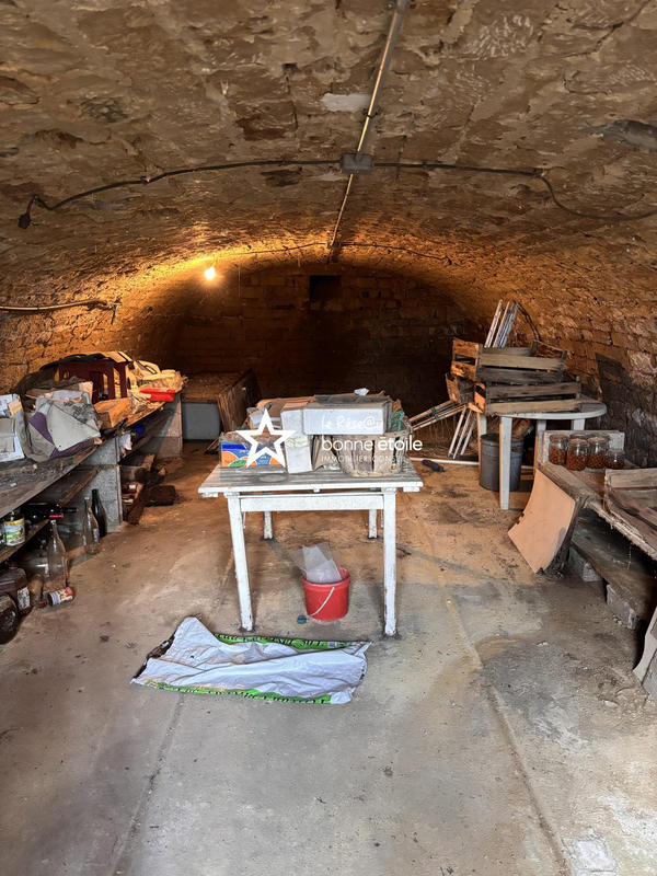 Maison - 330 m² - 14 pièces