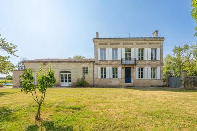 Maison de maîtres - 400 m² - 9 pièces