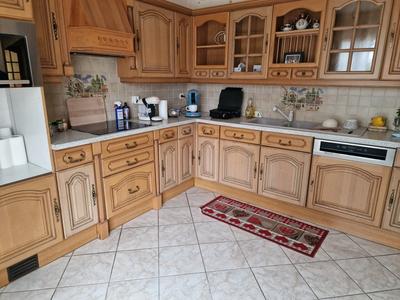 Maison - 200 m² - 6 pièces