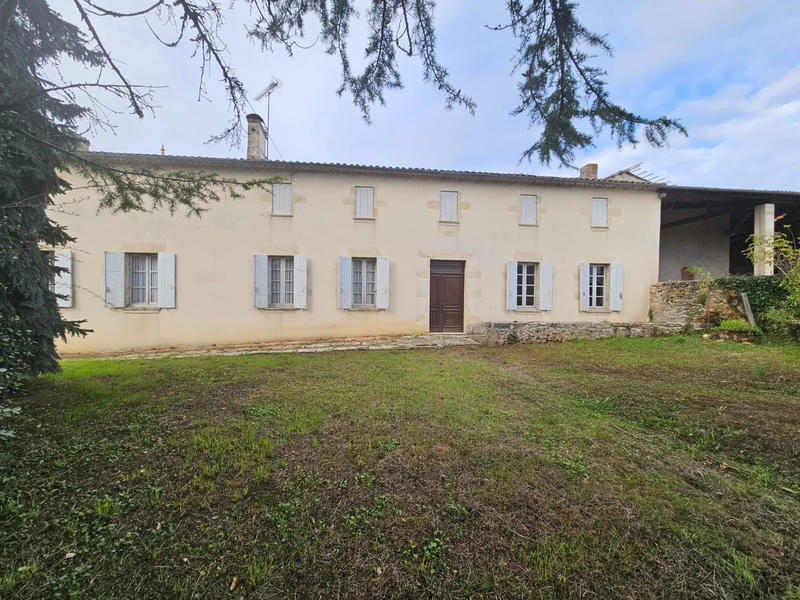 Maison - 115 m² - 8 pièces