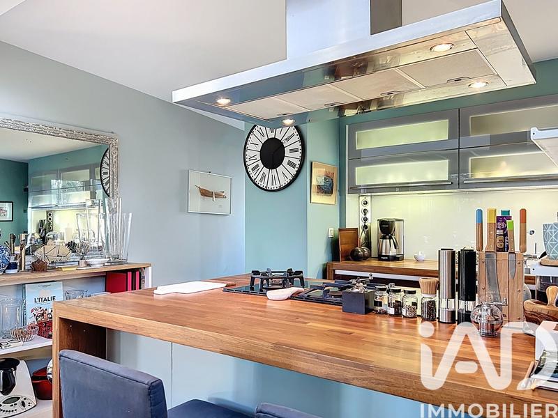 Maison - 170 m² - 9 pièces