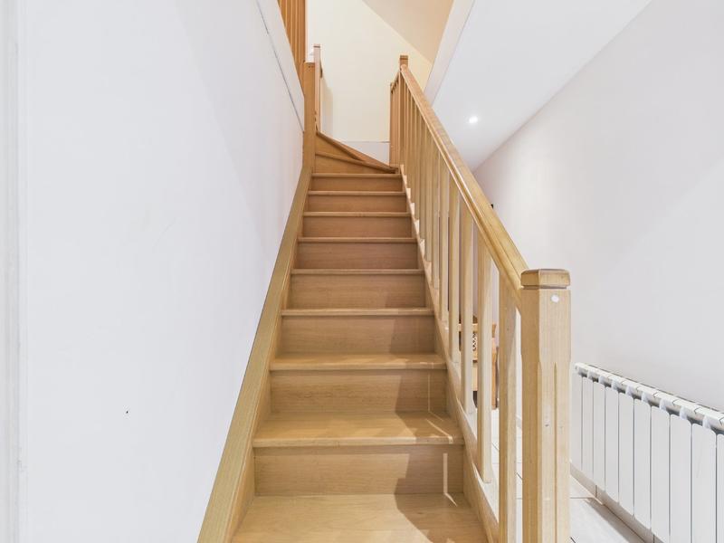 Maison - 298 m² - 11 pièces