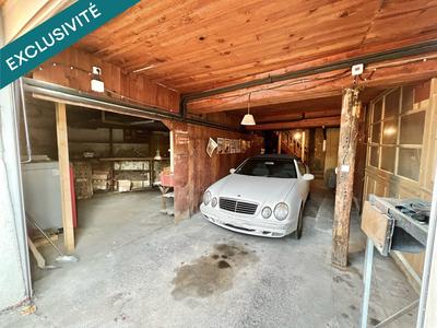 Maison - 208 m² - 9 pièces