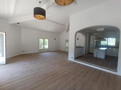 Maison - 160 m² - 4 pièces