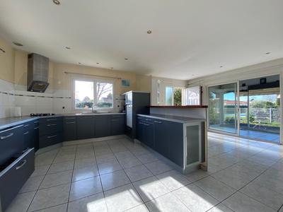 Villa - 160 m² - 5 pièces