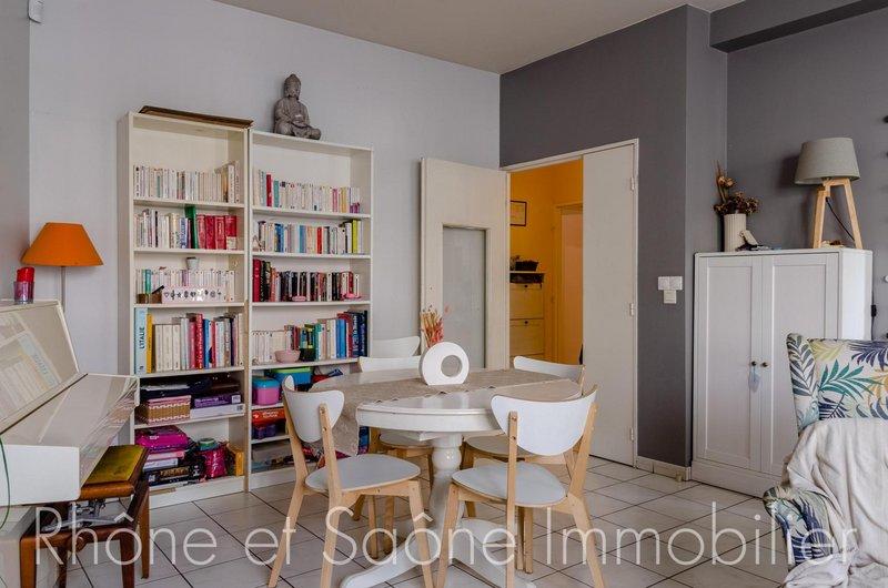 Appartement - 81 m² - 4 pièces