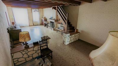 Maison - 280 m² - 8 pièces