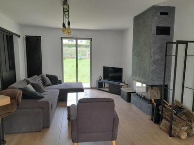 Maison - 172 m² - 9 pièces