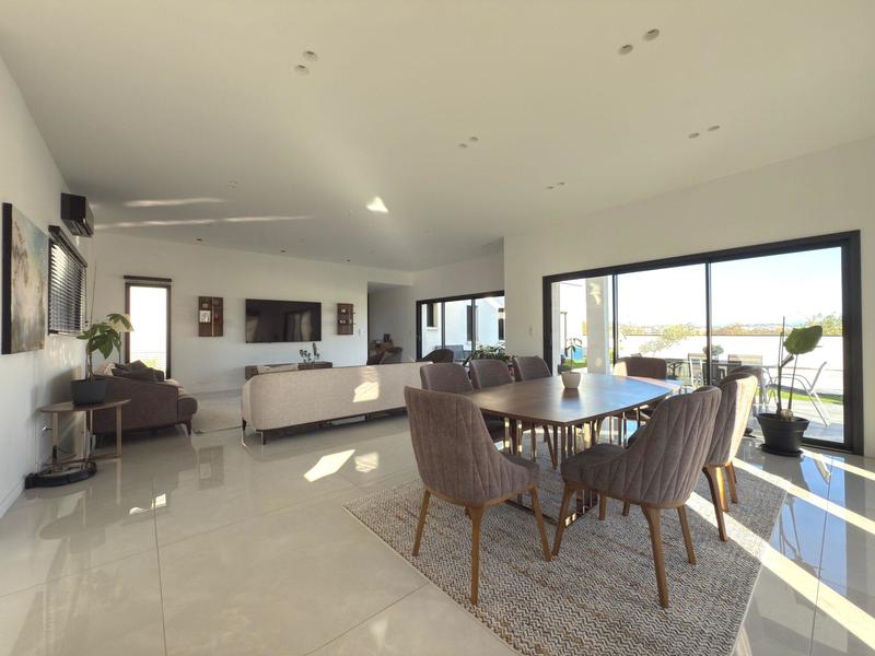 Maison - 159 m² - 6 pièces