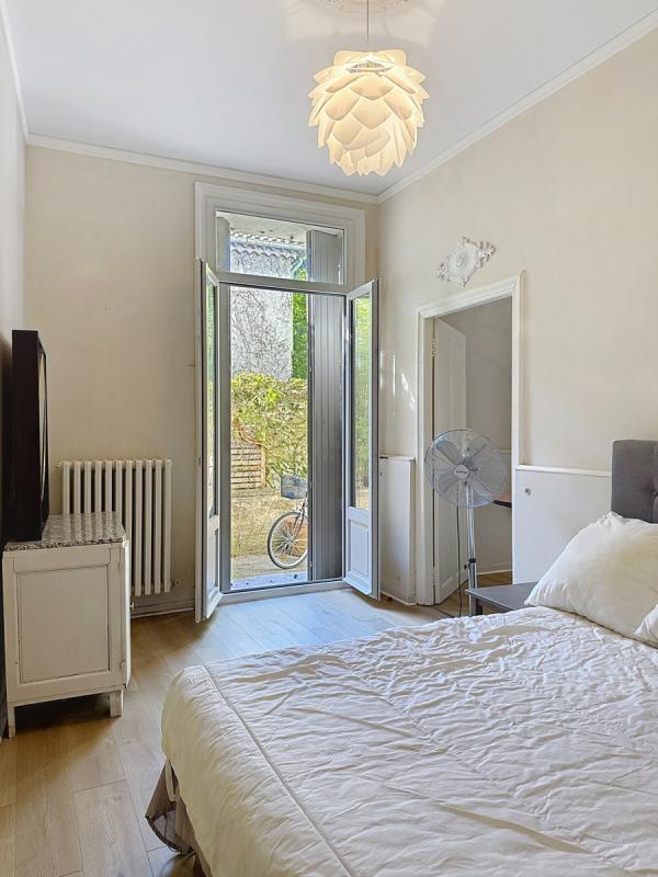 Propriété - 270 m² - 9 pièces