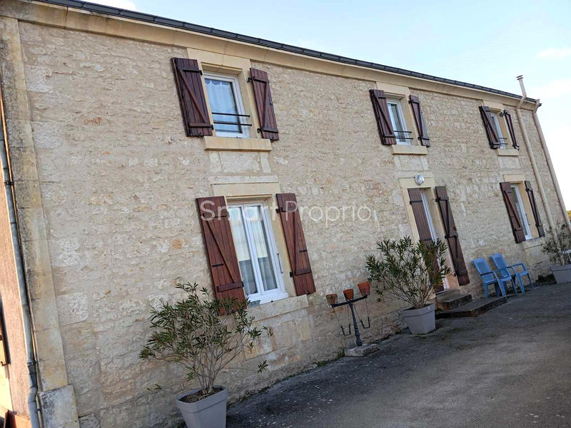 Propriété - 136 m² - 5 pièces