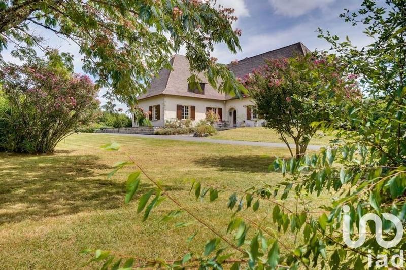 Maison de campagne - 250 m² - 5 pièces