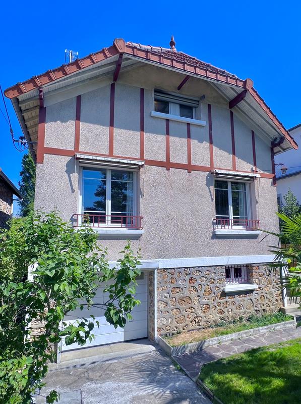 Maison - 171 m² - 8 pièces