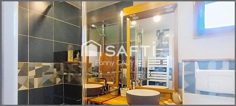 Maison - 202 m² - 7 pièces