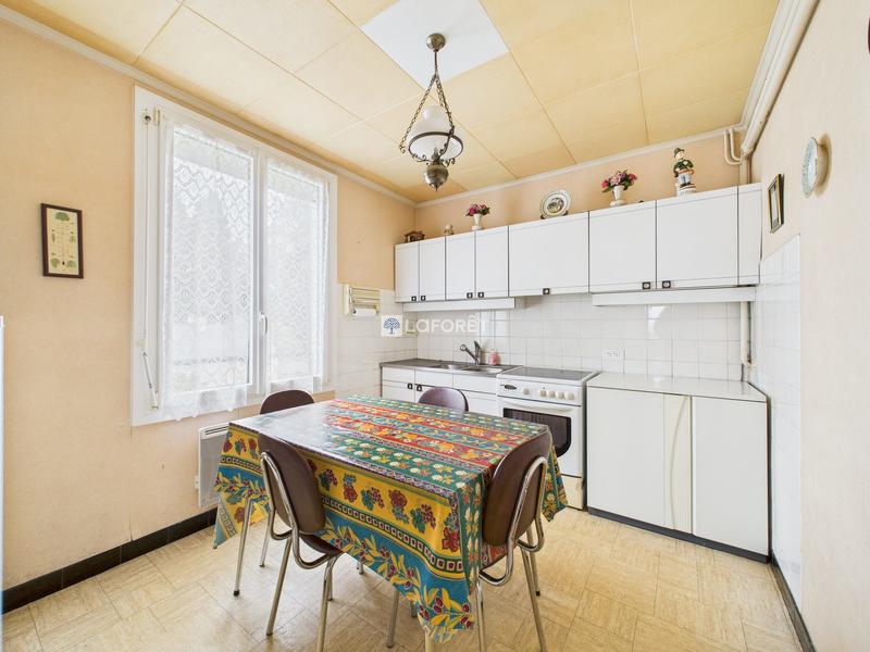 Maison - 98 m² - 6 pièces