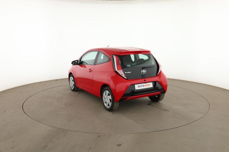 Toyota Aygo 1.0 Vvt-i X-Play 5p 69 ch