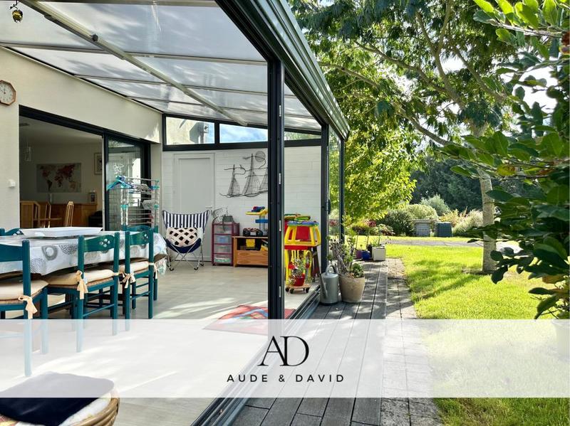 Maison - 220 m² - 8 pièces