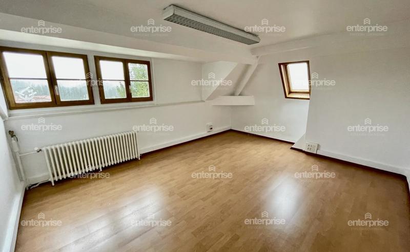 Bureau - 275 m²