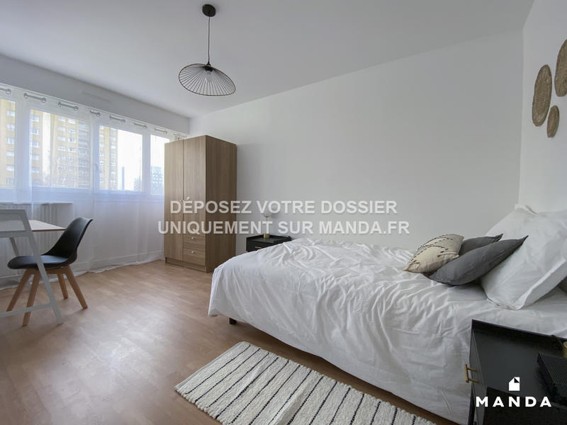 Chambre - 9 m² - 5 pièces