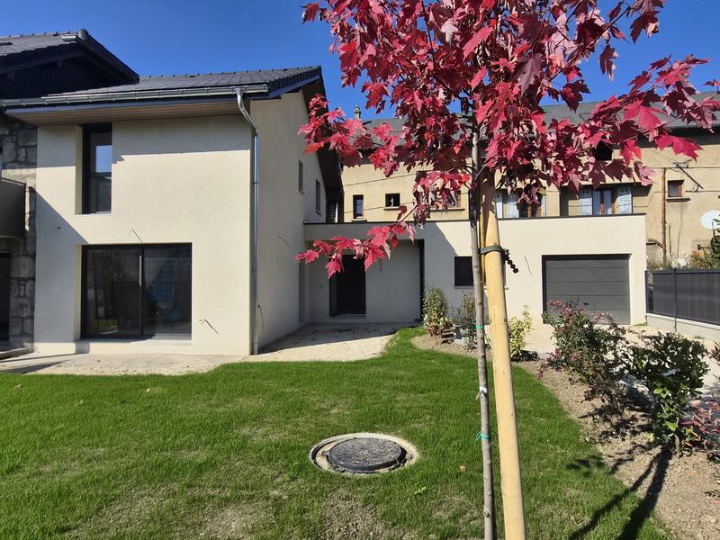 Appartement - 102 m² - 4 pièces