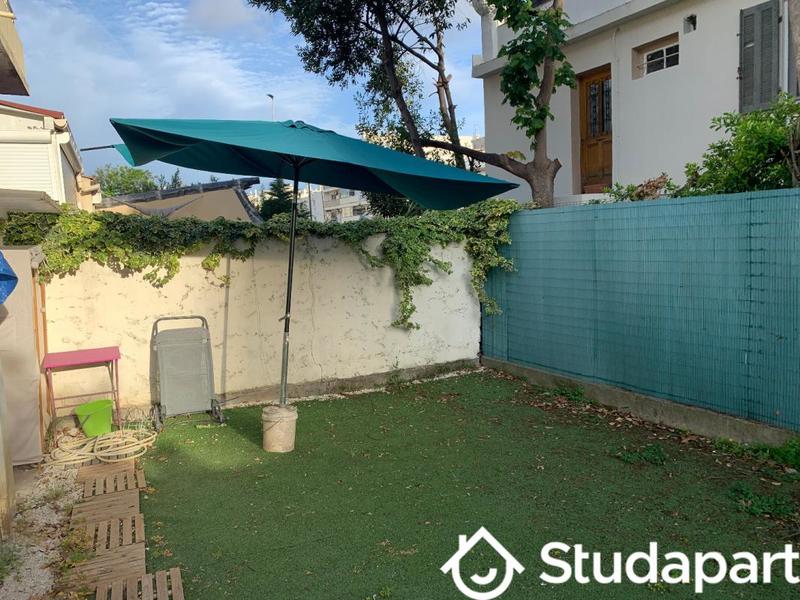 Chambre - 9 m² - 1 pièce