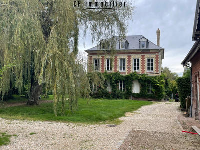 Maison - 241 m² - 11 pièces