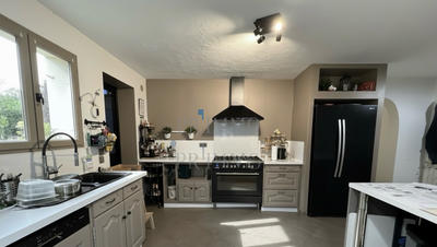 Maison - 121 m² - 5 pièces