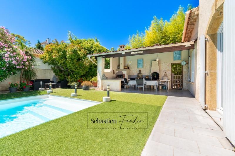 Maison - 162 m² - 5 pièces