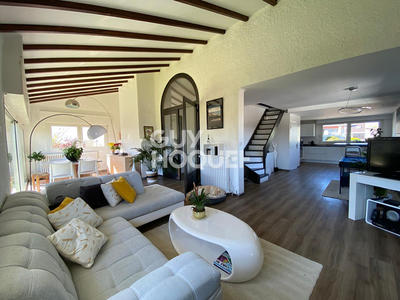 Maison - 155 m² - 6 pièces