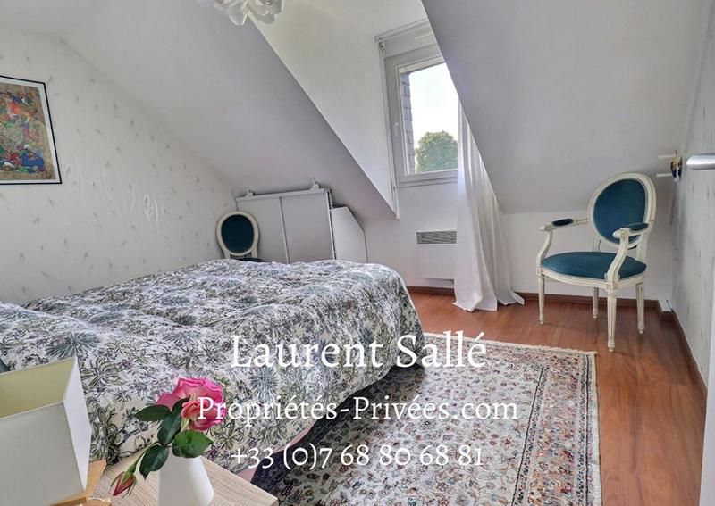 Maison - 156 m² - 7 pièces