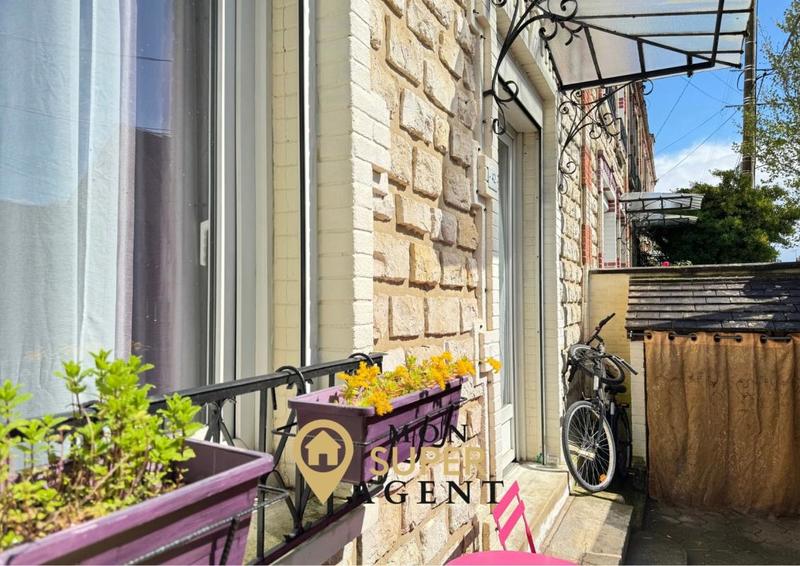 Bureau - 102 m² - 6 pièces